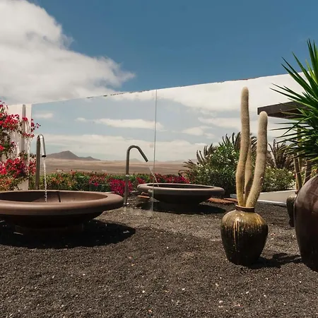 Daire Thesuites Lanzarote Casa Sua Famara